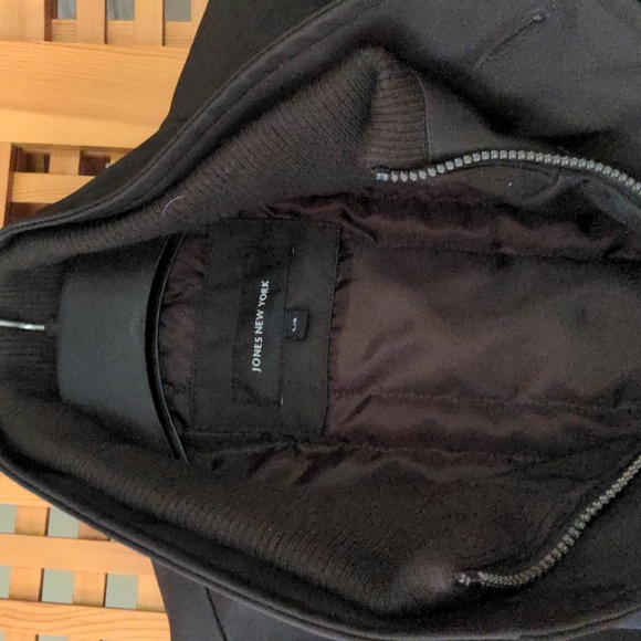 Men's Jacket - Picture 2 of 7